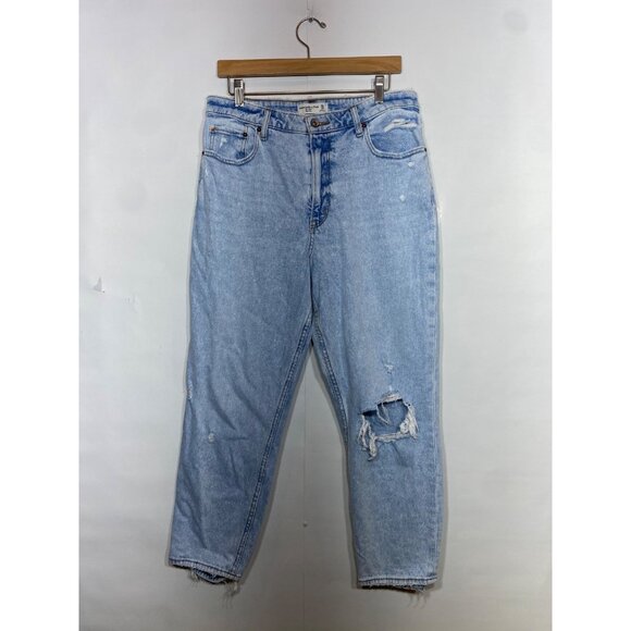 Abercrombie & Fitch The Mom High Rise Curve Love Light Wash Jeans Size 31 12R - Picture 2 of 6